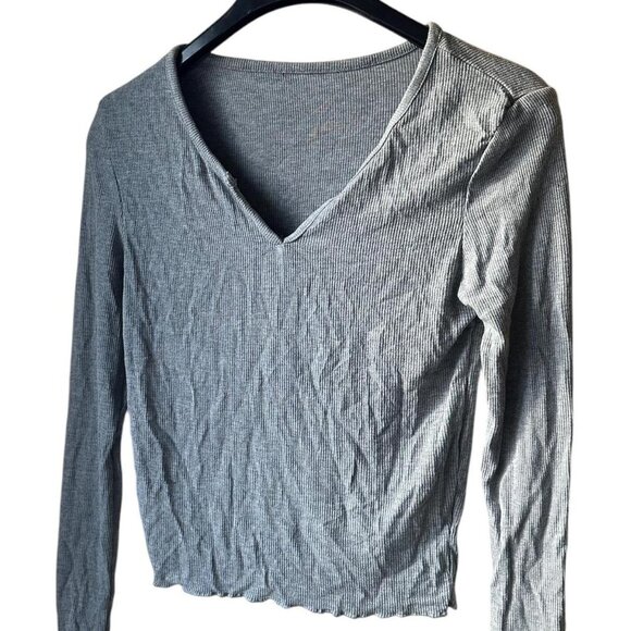 Grey Long Sleeve - Picture 1 of 2